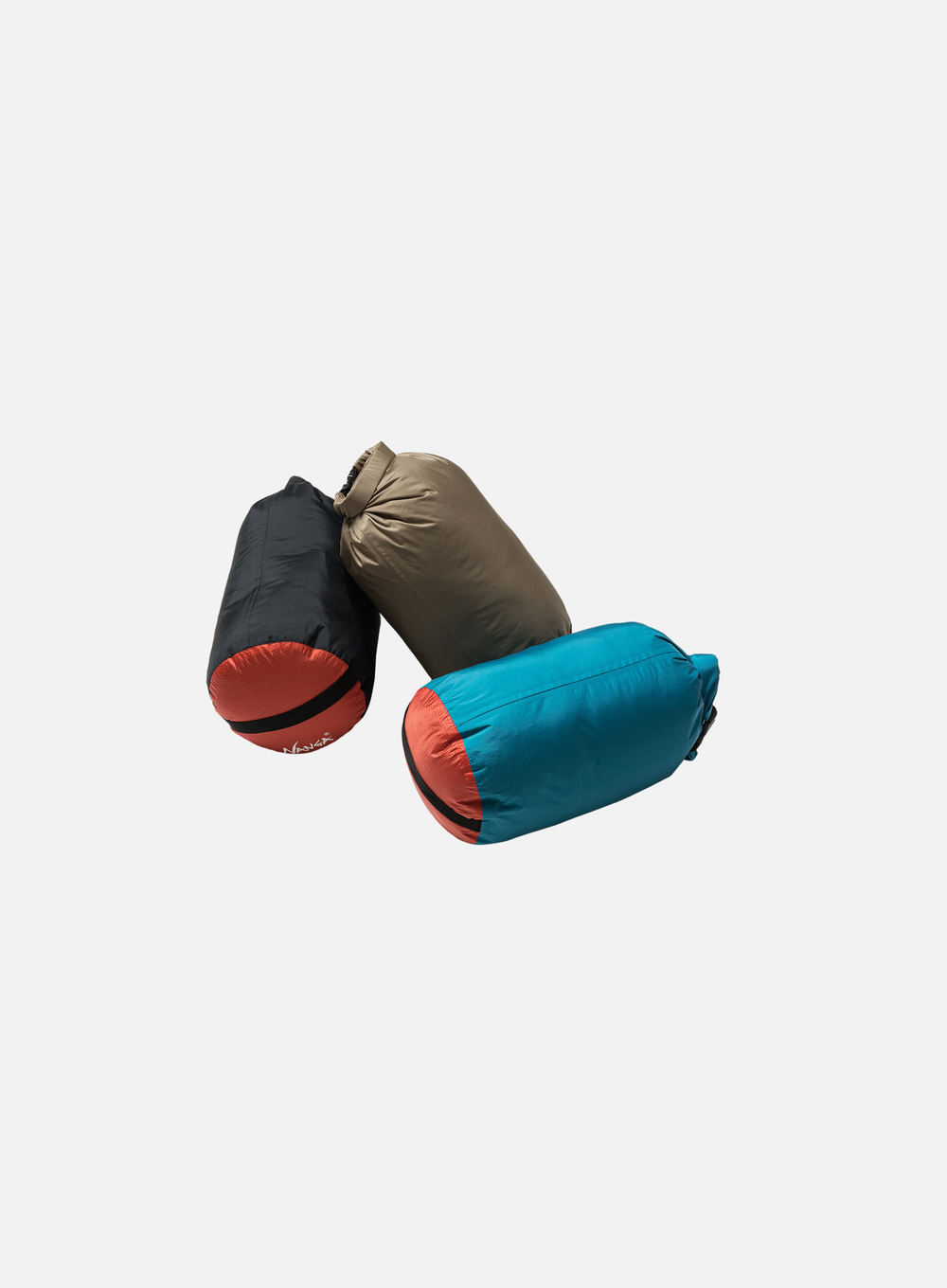 【美品】NANGA シュラフ　SYNTHETIC FIBER 800 楽天市場】NANGA ナンガ シュラフ 化繊 寝袋 冬対応 Approach